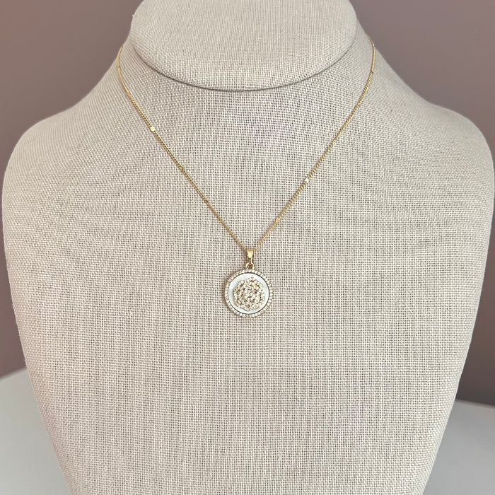 **CLEARANCE** The Petite Fleur Necklace