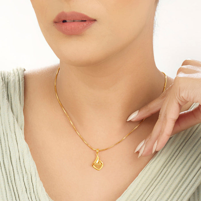 Amber Rhombus Classic Gold Pendant