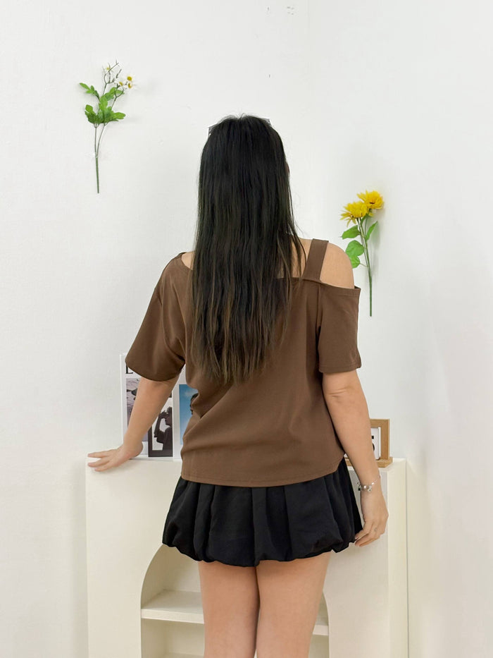 Avril One Shoulder Top (Brown)