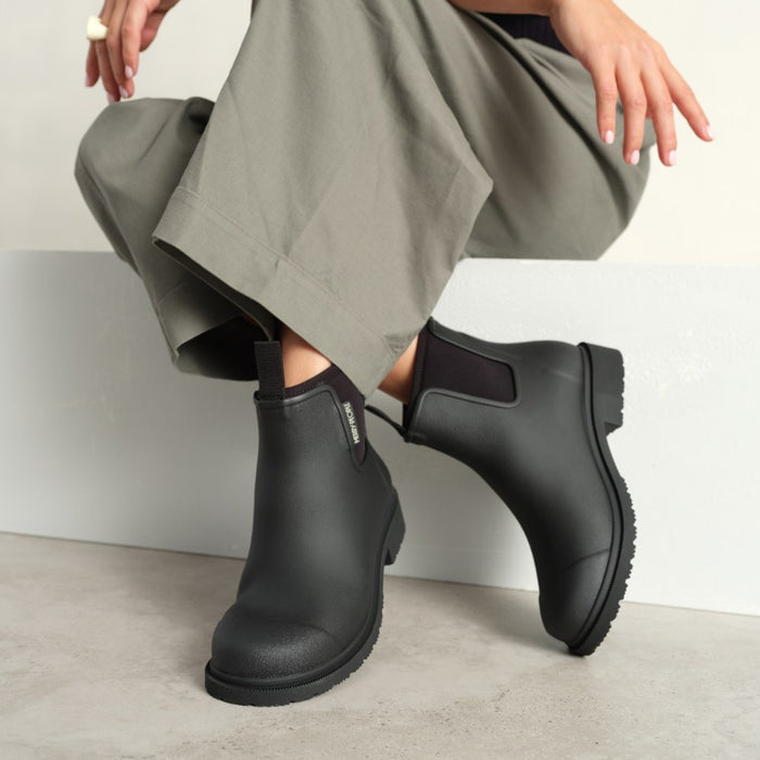 Bobbi Wellington Boot // Black & Black