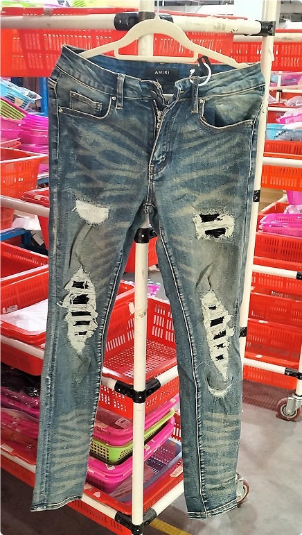 Distressed Dark Blue / 28