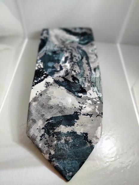 Ketch Art Abstract Men's Necktie: Retro Black and White Polyester Tie