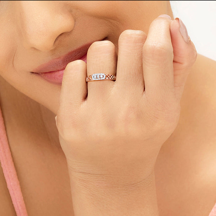 Mesh Forme Cocktail Diamond Ring