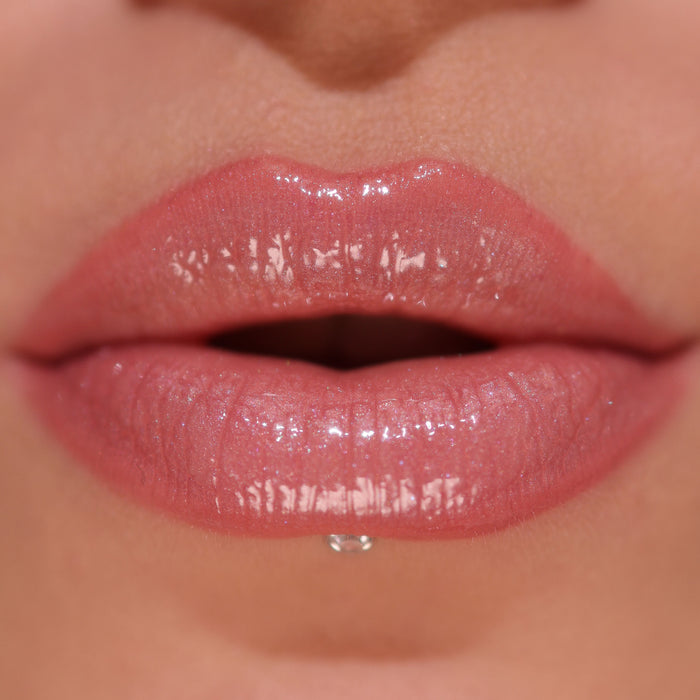 Revolution Pout Bomb Shimmer Gloss Shine Pink