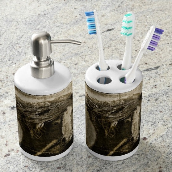 Winds of Time Bathroom Set